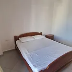 Aldo's Apartments-beachfront Retreat 公寓
