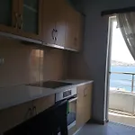 Aldo's Apartments-beachfront Retreat Sarandë