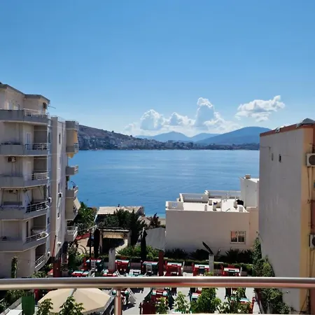 Aldo's Apartments-beachfront Retreat