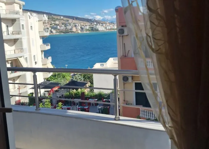 Aldo's Apartments-beachfront Retreat