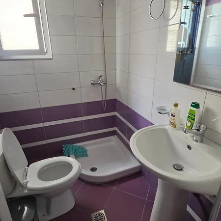 Aldo's Apartments-beachfront Retreat * Saranda