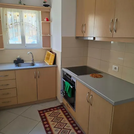 Aldo's Apartments-beachfront Retreat * Saranda