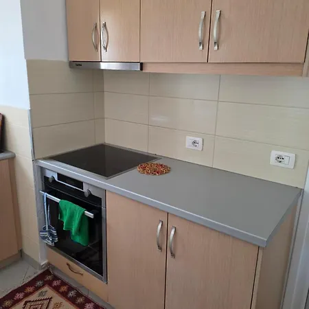 Aldo's Apartments-beachfront Retreat Saranda