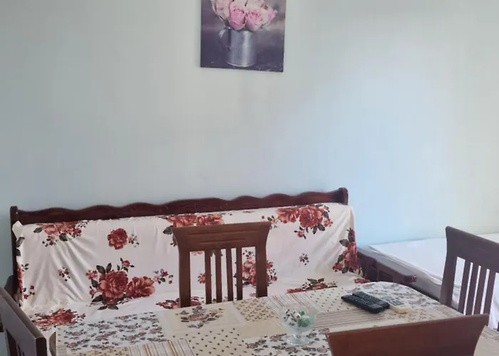 Aldo's Apartments-beachfront Retreat Διαμέρισμα *